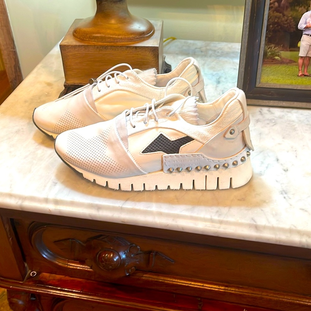 AS98 trainers women’s